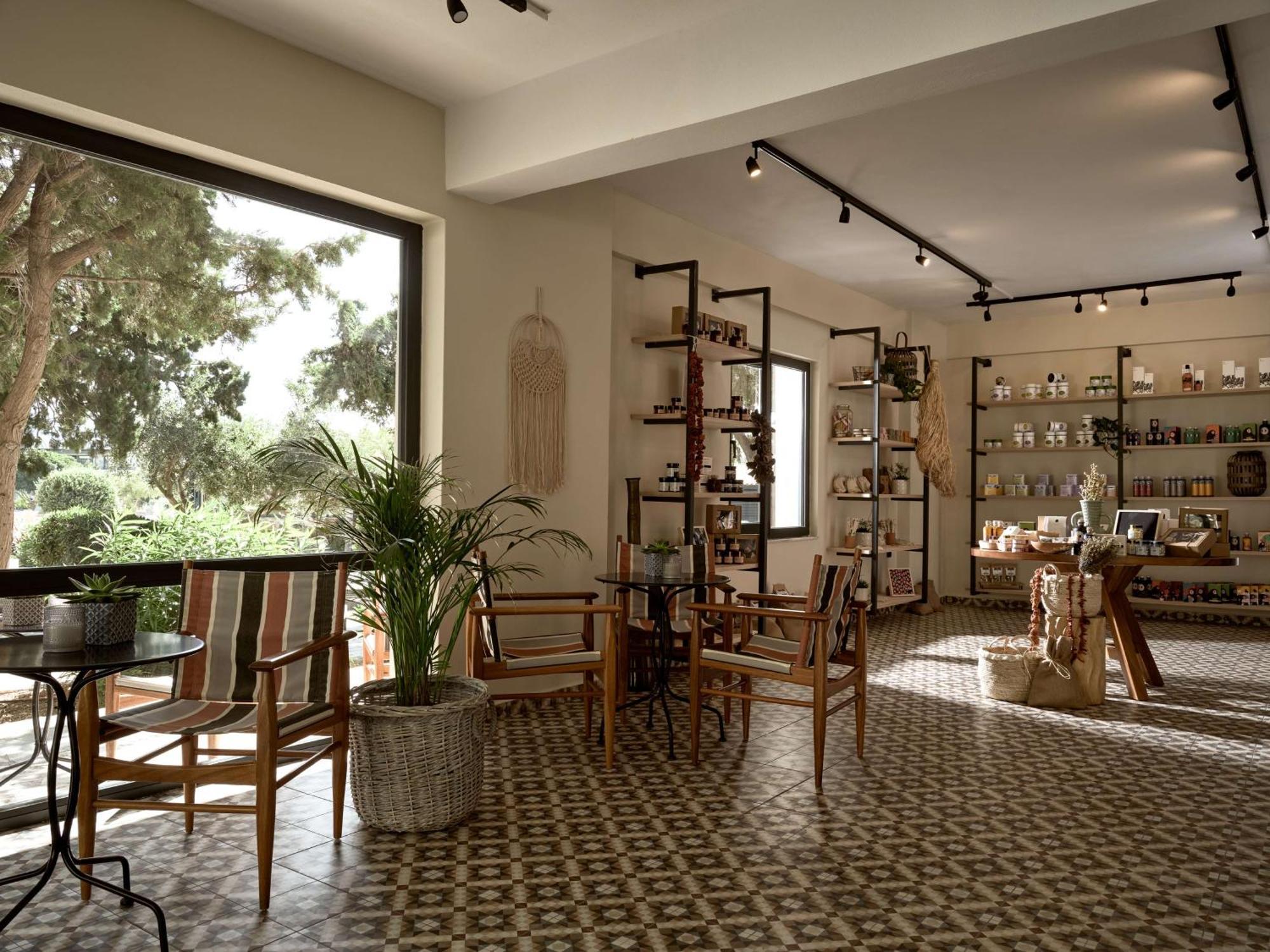 Numo Ierapetra Beach Resort Crete, Adults Only, Curio Collection Hilton 外观 照片