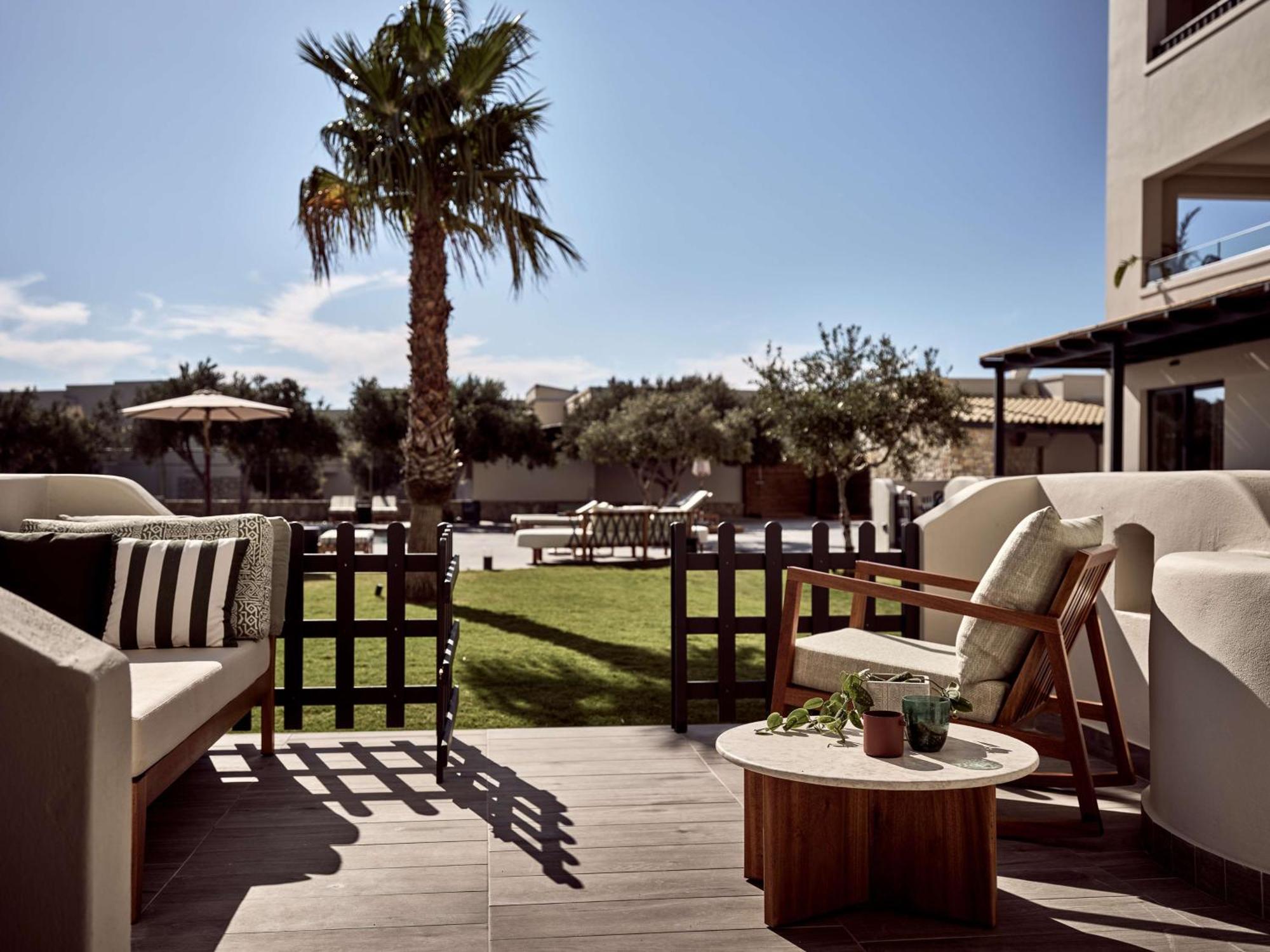 Numo Ierapetra Beach Resort Crete, Adults Only, Curio Collection Hilton 外观 照片