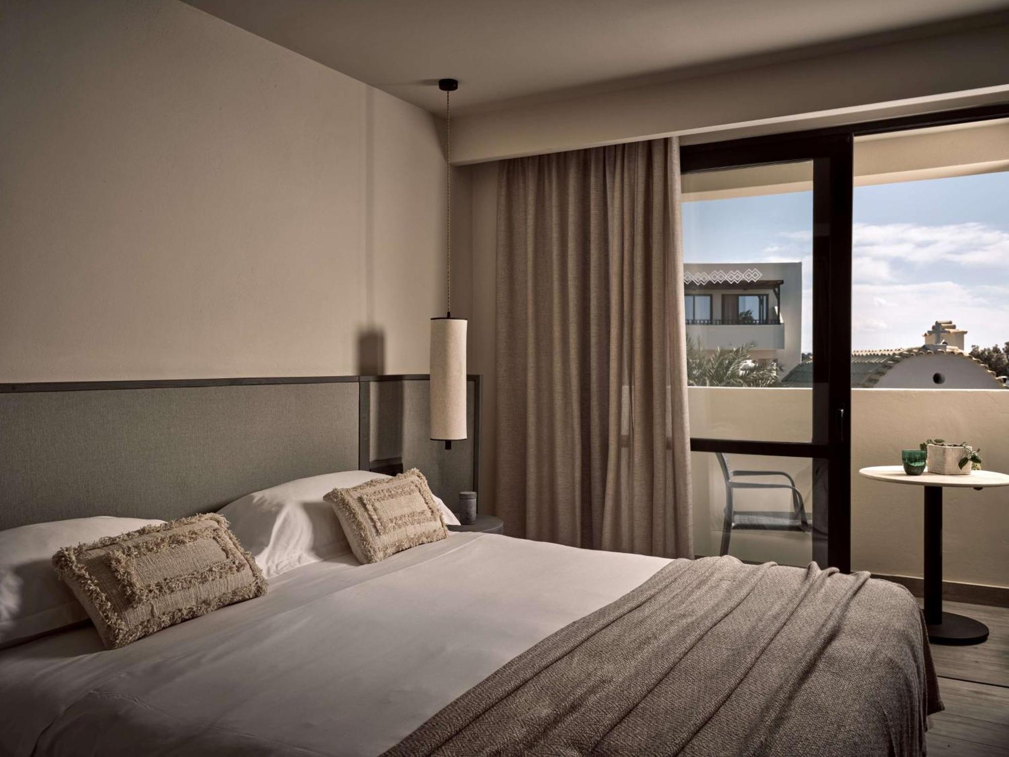 Numo Ierapetra Beach Resort Crete, Adults Only, Curio Collection Hilton 外观 照片